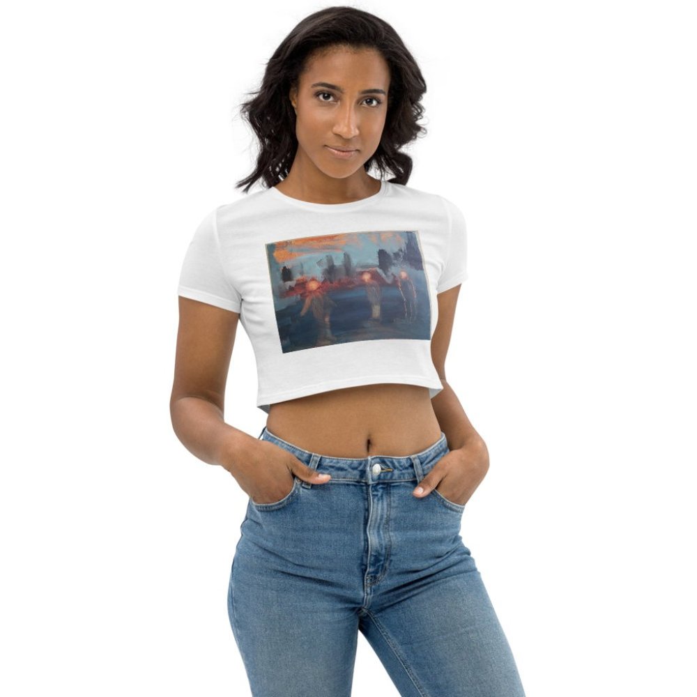 Walking outside the city/Organic Crop Top